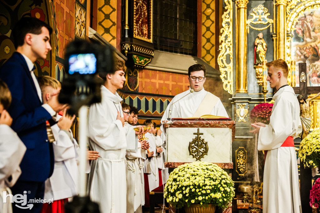 Noc Świętych w Sanktuarium Matki Bożej Królowej Rodzin w Chorzelowie