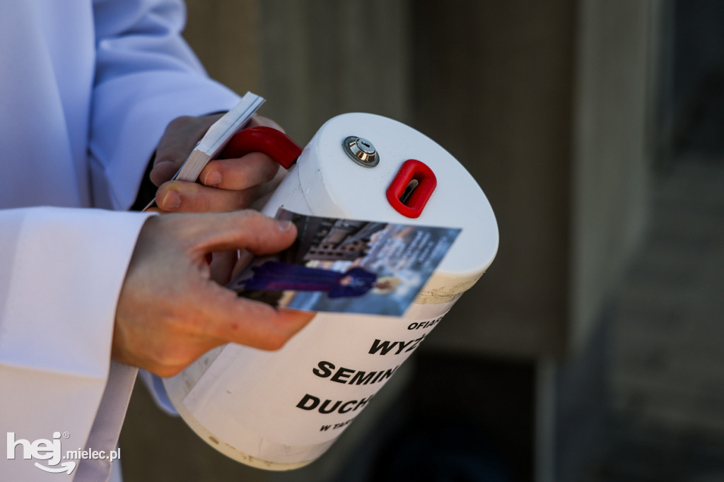 Wszystkich Świętych - 1 listopada na Cmentarzu Komunalnym