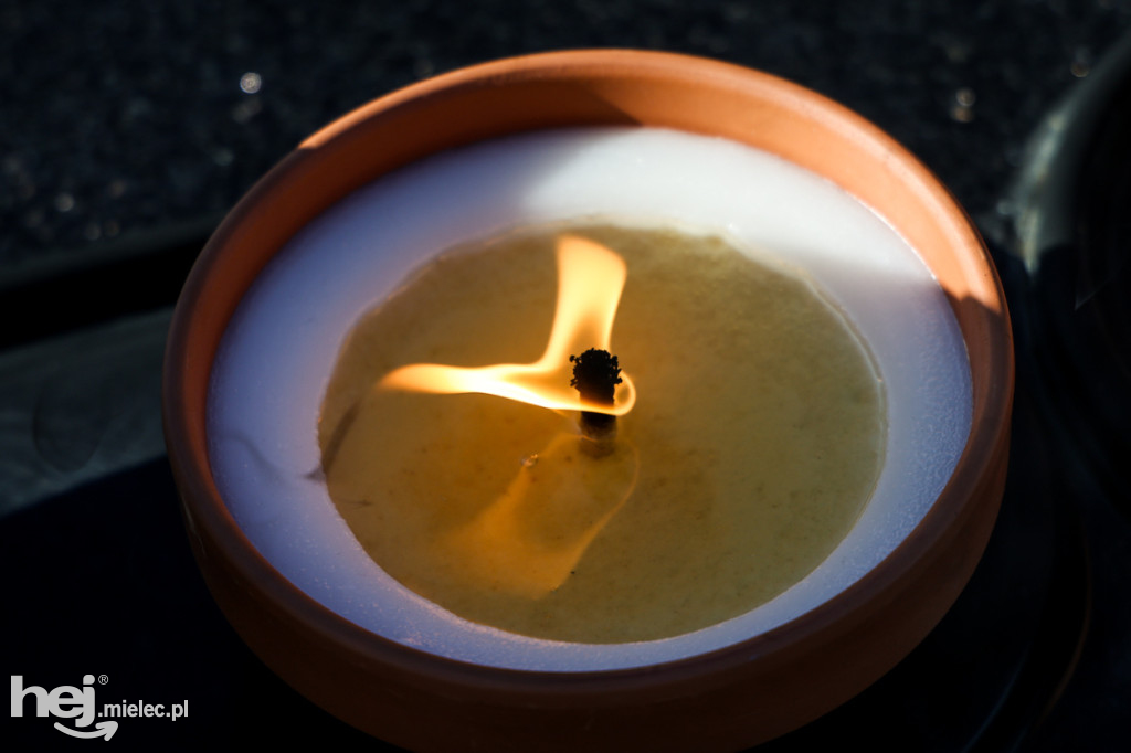 Wszystkich Świętych - 1 listopada na Cmentarzu Komunalnym