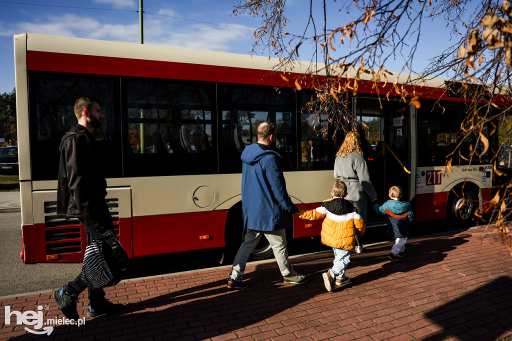 Wszystkich Świętych - 1 listopada na Cmentarzu Komunalnym