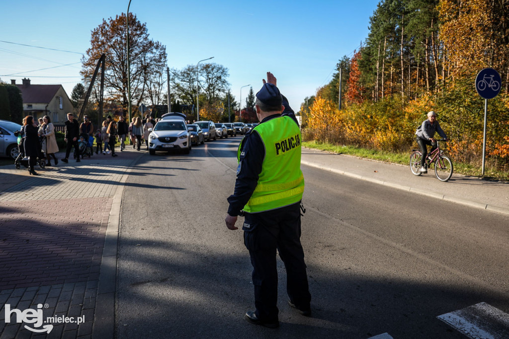 Wszystkich Świętych - 1 listopada na Cmentarzu Komunalnym