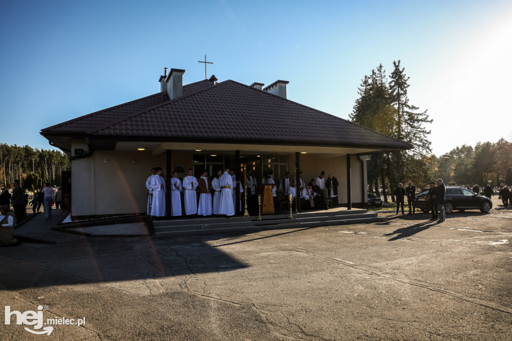 Wszystkich Świętych - 1 listopada na Cmentarzu Komunalnym