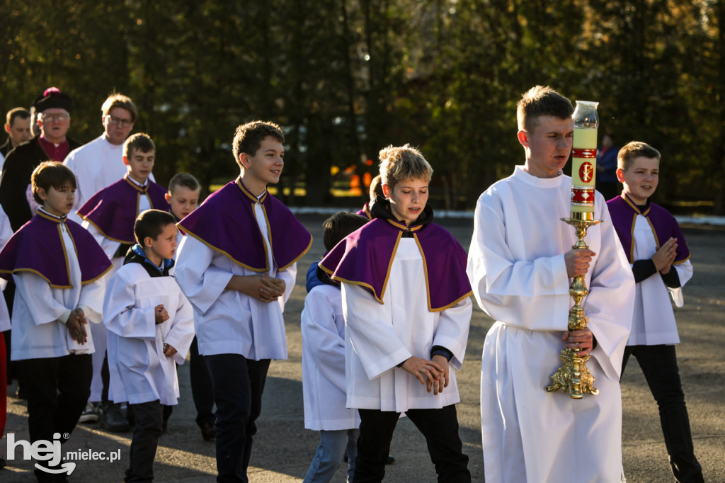 Wszystkich Świętych - 1 listopada na Cmentarzu Komunalnym
