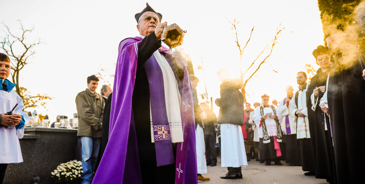 Uroczystość Wszystkich Świętych 2025 na Cmentarzu Parafialnym w Mielcu