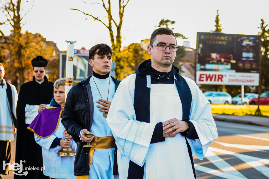Uroczystość Wszystkich Świętych 2025 na Cmentarzu Parafialnym w Mielcu