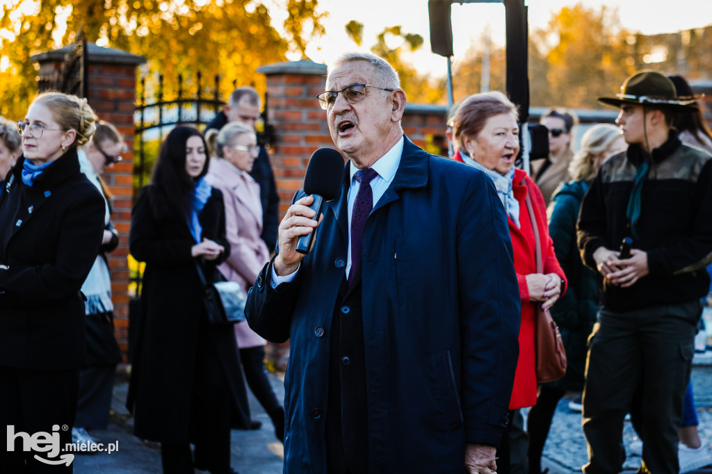 Uroczystość Wszystkich Świętych 2025 na Cmentarzu Parafialnym w Mielcu