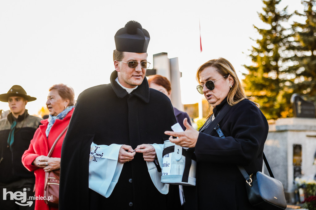 Uroczystość Wszystkich Świętych 2025 na Cmentarzu Parafialnym w Mielcu