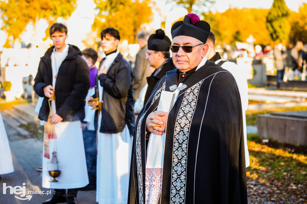 Uroczystość Wszystkich Świętych 2025 na Cmentarzu Parafialnym w Mielcu