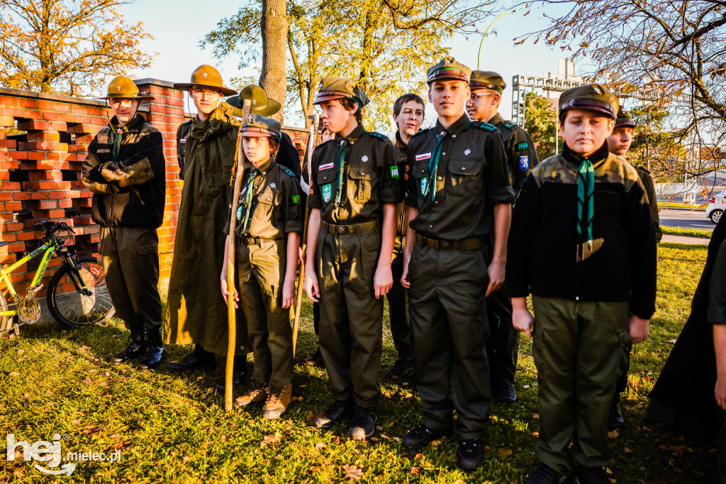 Uroczystość Wszystkich Świętych 2025 na Cmentarzu Parafialnym w Mielcu