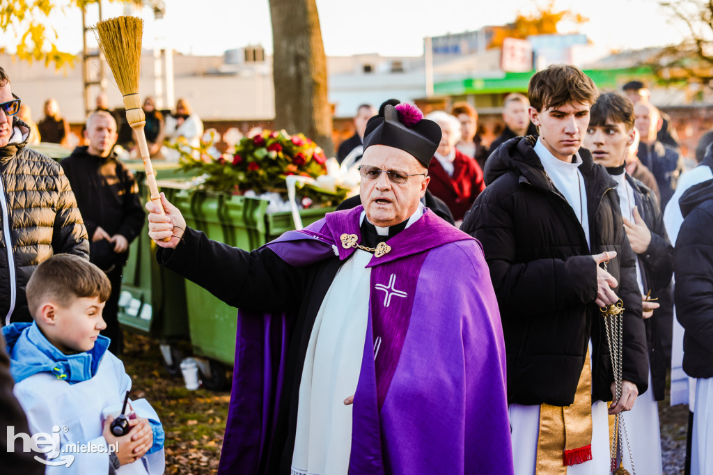 Uroczystość Wszystkich Świętych 2025 na Cmentarzu Parafialnym w Mielcu