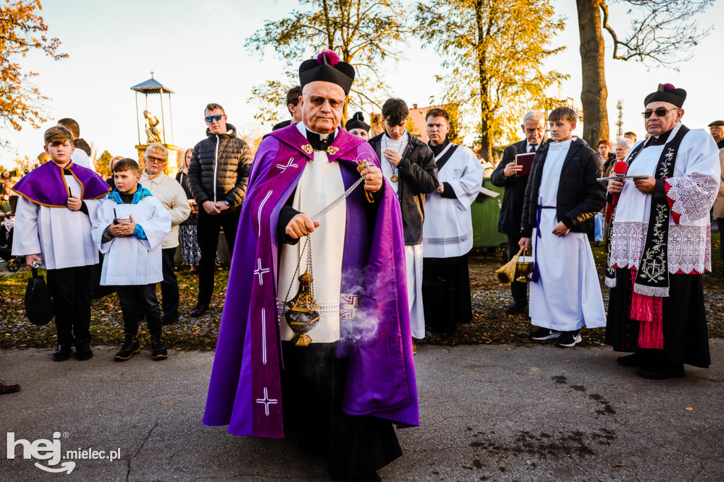 Uroczystość Wszystkich Świętych 2025 na Cmentarzu Parafialnym w Mielcu