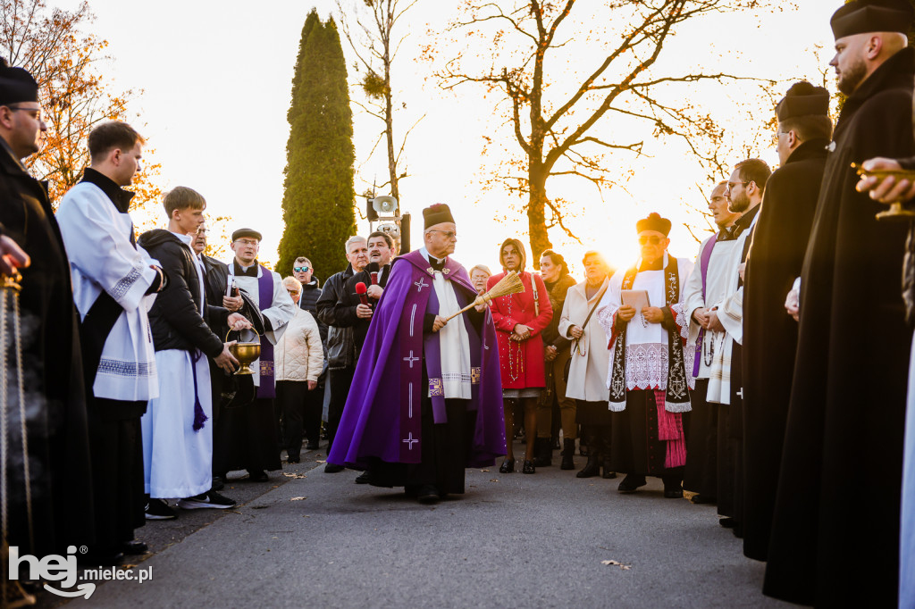 Uroczystość Wszystkich Świętych 2025 na Cmentarzu Parafialnym w Mielcu