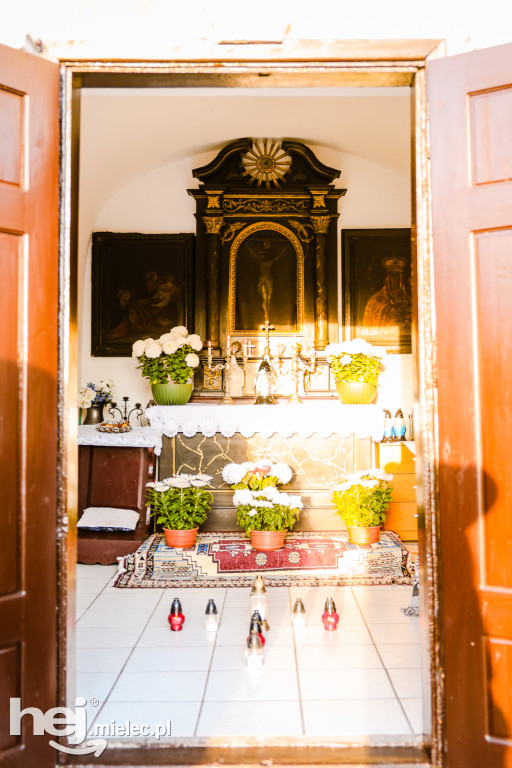 Uroczystość Wszystkich Świętych 2025 na Cmentarzu Parafialnym w Mielcu