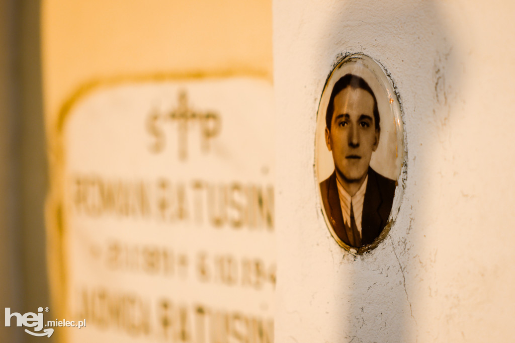 Uroczystość Wszystkich Świętych 2025 na Cmentarzu Parafialnym w Mielcu