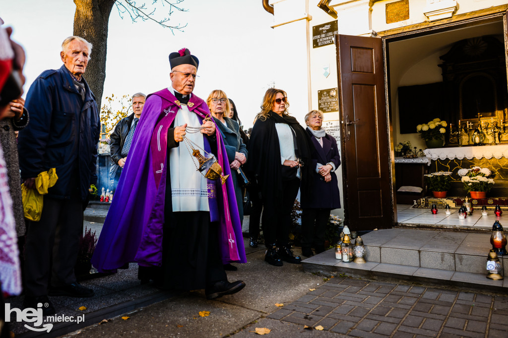 Uroczystość Wszystkich Świętych 2025 na Cmentarzu Parafialnym w Mielcu