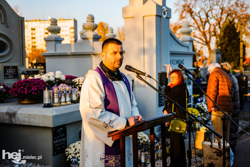 Uroczystość Wszystkich Świętych 2025 na Cmentarzu Parafialnym w Mielcu
