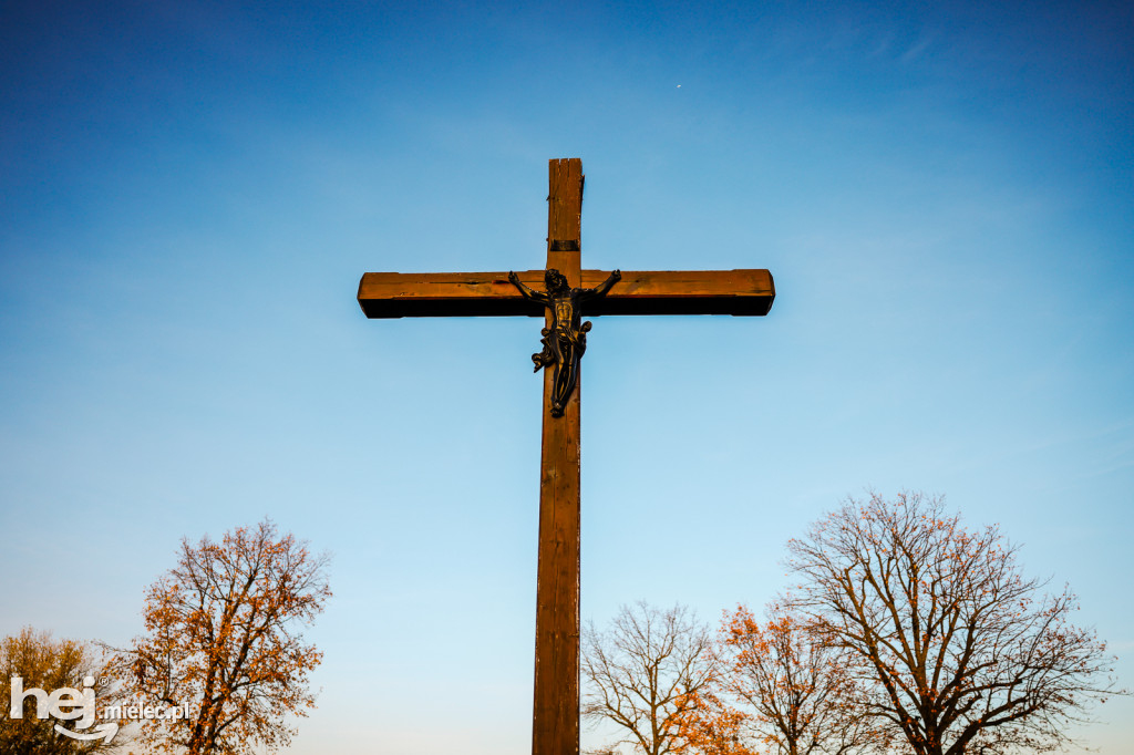 Uroczystość Wszystkich Świętych 2025 na Cmentarzu Parafialnym w Mielcu