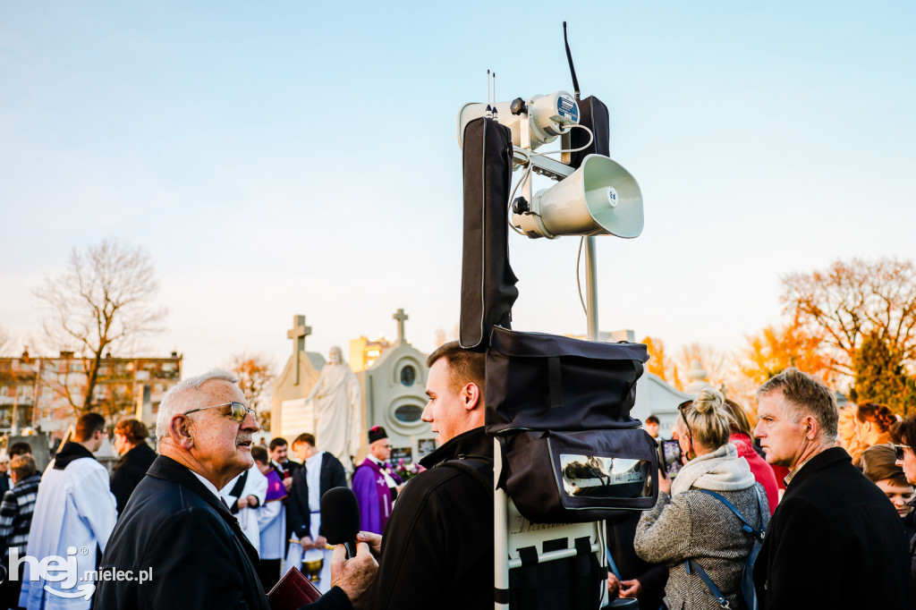 Uroczystość Wszystkich Świętych 2025 na Cmentarzu Parafialnym w Mielcu