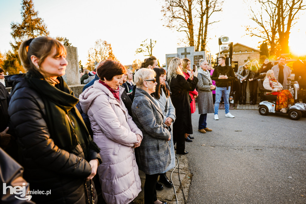 Uroczystość Wszystkich Świętych 2025 na Cmentarzu Parafialnym w Mielcu
