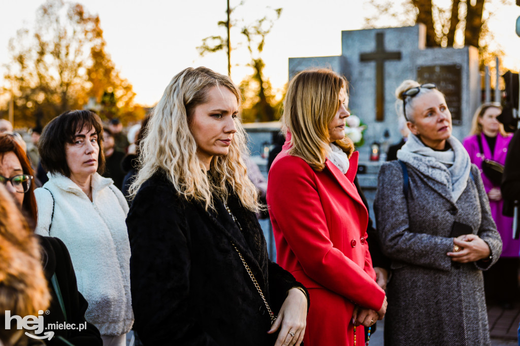 Uroczystość Wszystkich Świętych 2025 na Cmentarzu Parafialnym w Mielcu