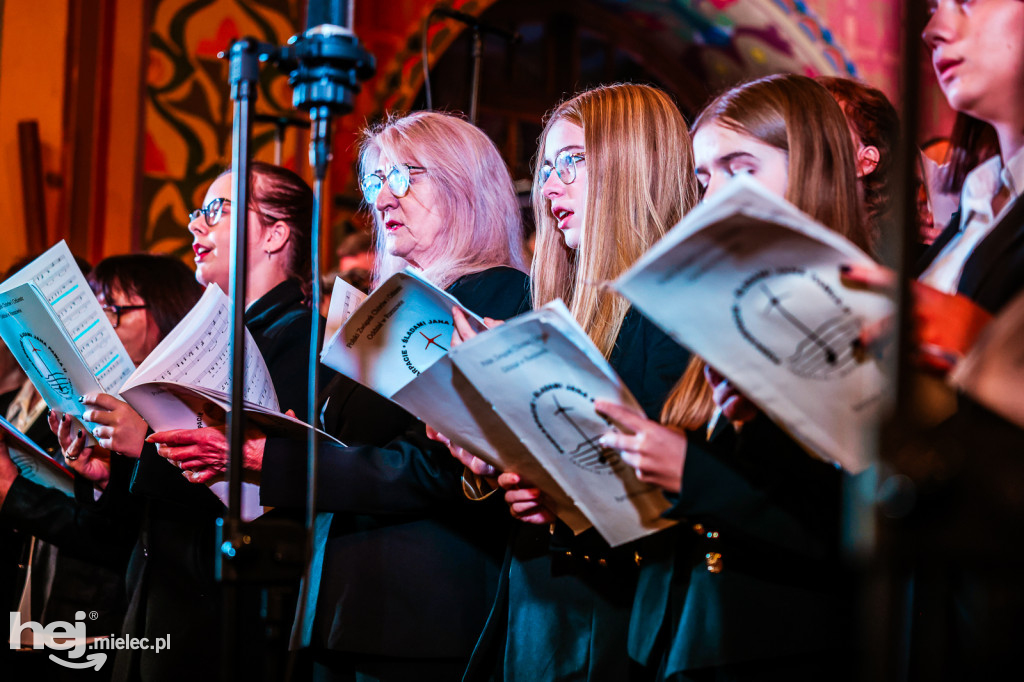 Muzyczny hołd dla Papieża Jana Pawła II i Rodziny Ulmów