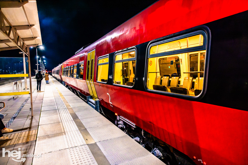 Pociągi Hetman i Kasztelan PKP Intercity na stacji Mielec
