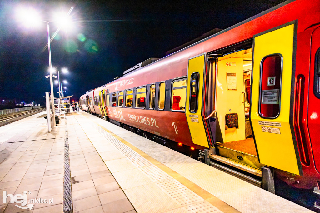 Pociągi Hetman i Kasztelan PKP Intercity na stacji Mielec