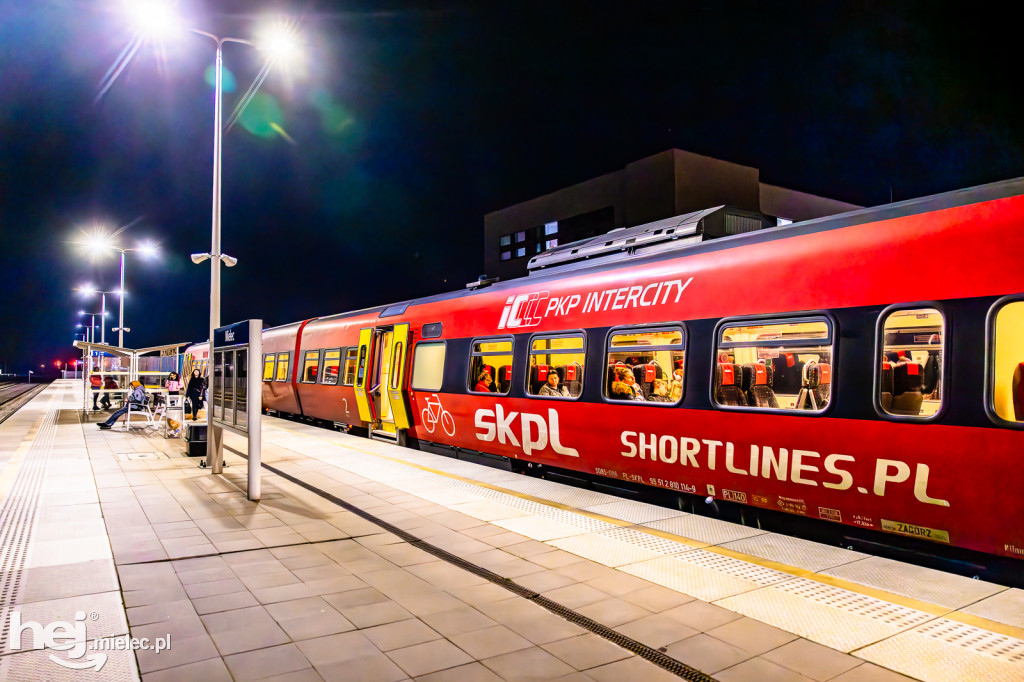 Pociągi Hetman i Kasztelan PKP Intercity na stacji Mielec