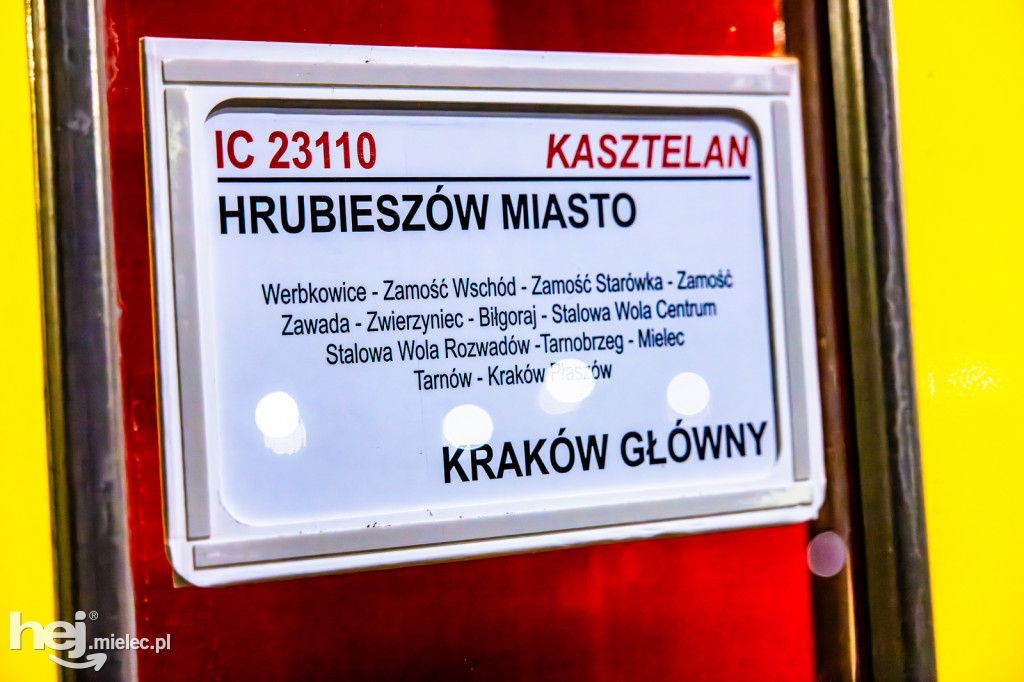 Pociągi Hetman i Kasztelan PKP Intercity na stacji Mielec