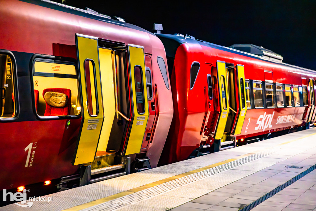 Pociągi Hetman i Kasztelan PKP Intercity na stacji Mielec