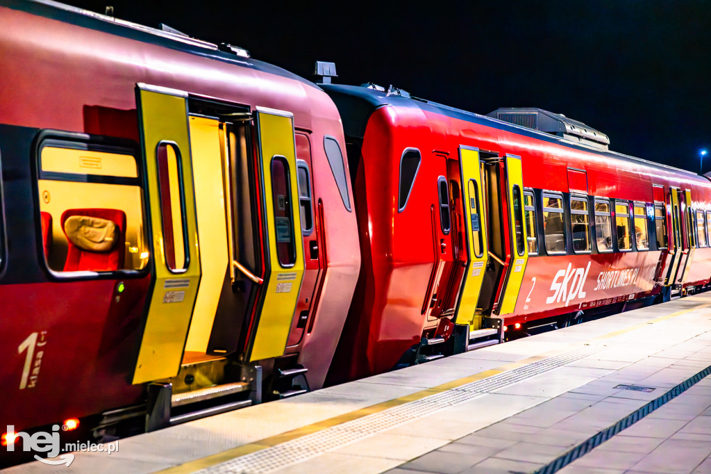 Pociągi Hetman i Kasztelan PKP Intercity na stacji Mielec