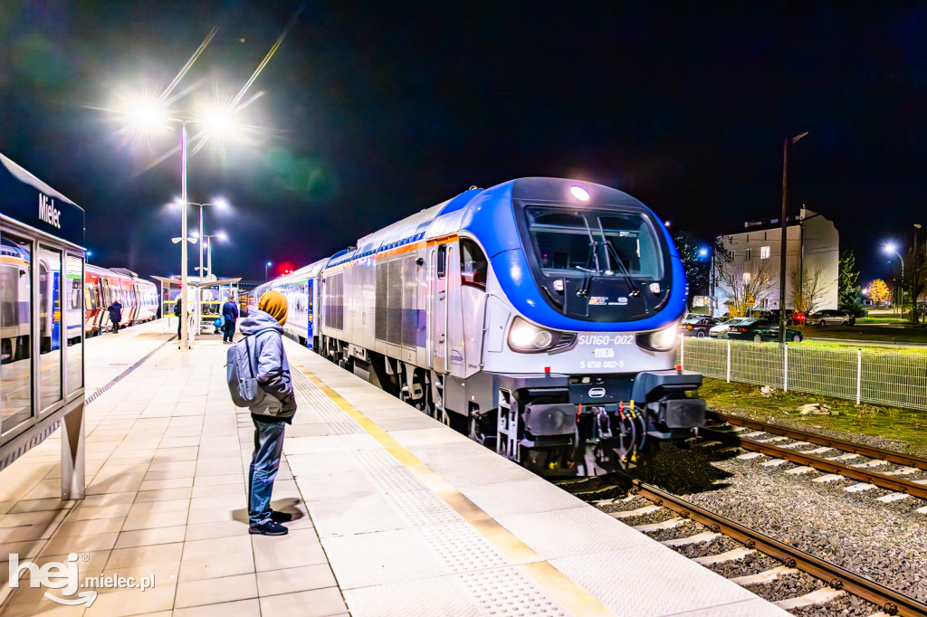 Pociągi Hetman i Kasztelan PKP Intercity na stacji Mielec
