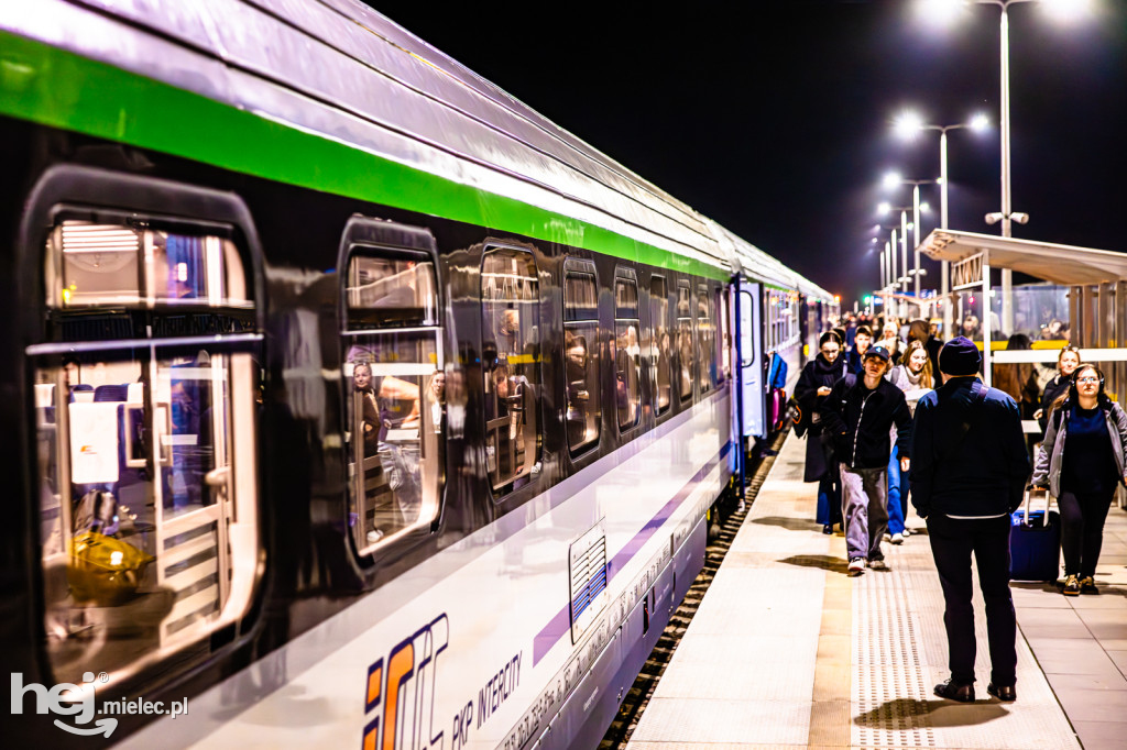 Pociągi Hetman i Kasztelan PKP Intercity na stacji Mielec