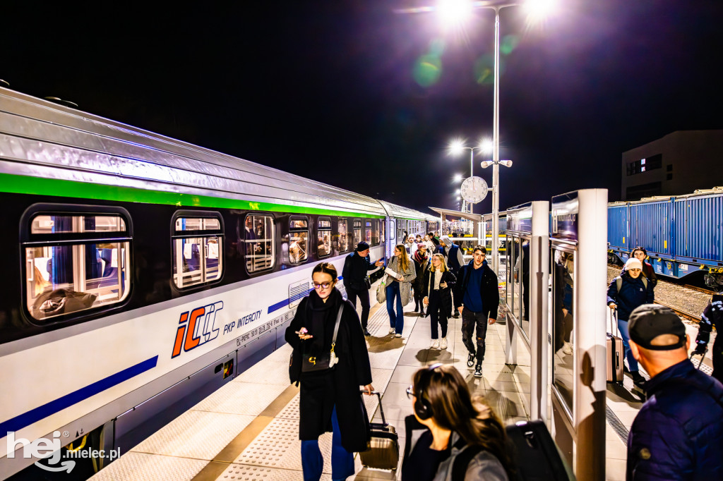 Pociągi Hetman i Kasztelan PKP Intercity na stacji Mielec