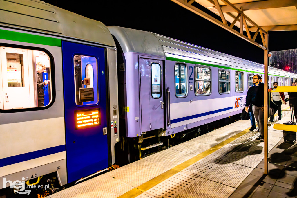 Pociągi Hetman i Kasztelan PKP Intercity na stacji Mielec