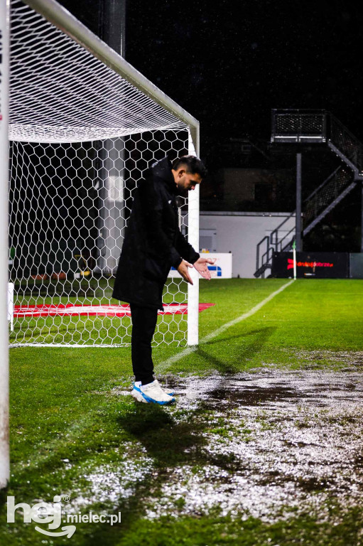 Odwołany mecz Puszcza Niepołomice - FKS Stal Mielec