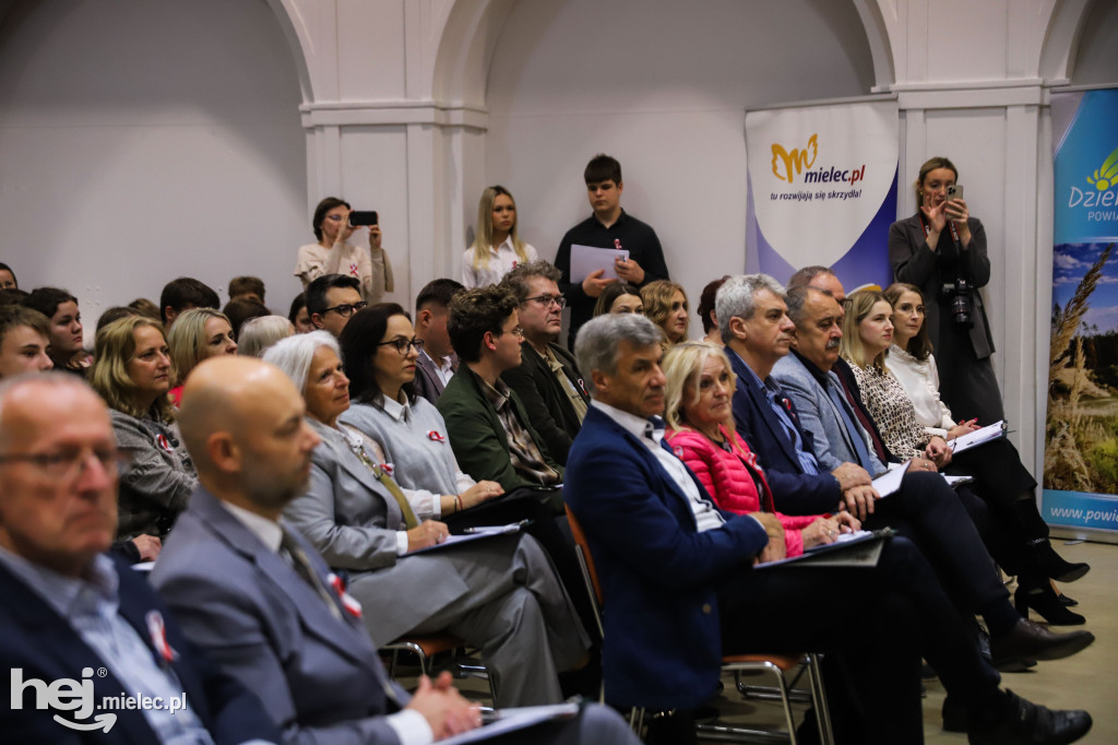 XVI Dyktando Niepodległościowe