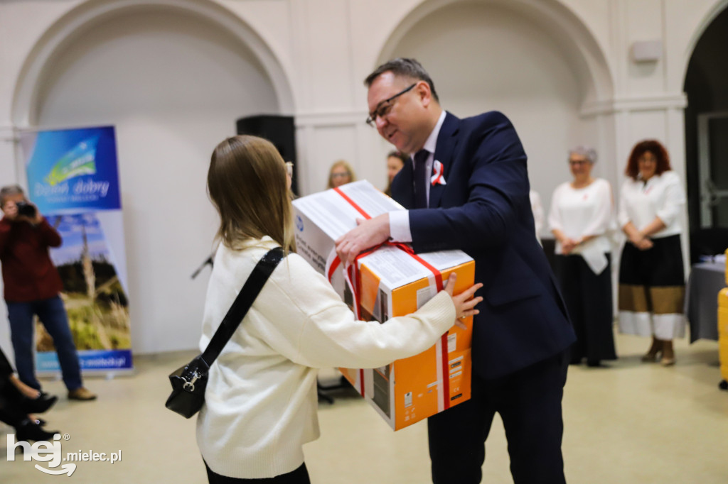 XVI Dyktando Niepodległościowe