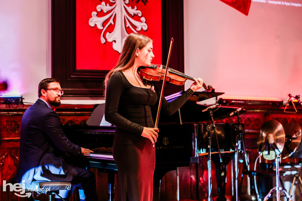 „Dźwięki pamięci” – koncert patriotyczny w mieleckiej Szkole Muzycznej