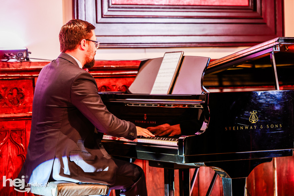 „Dźwięki pamięci” – koncert patriotyczny w mieleckiej Szkole Muzycznej