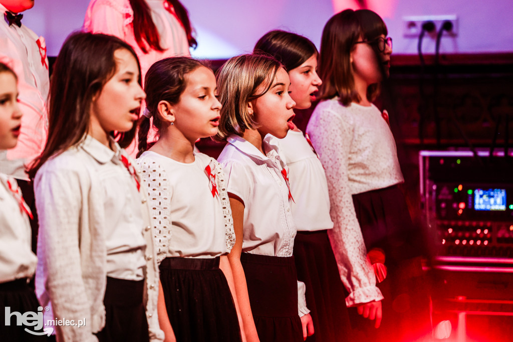 „Dźwięki pamięci” – koncert patriotyczny w mieleckiej Szkole Muzycznej