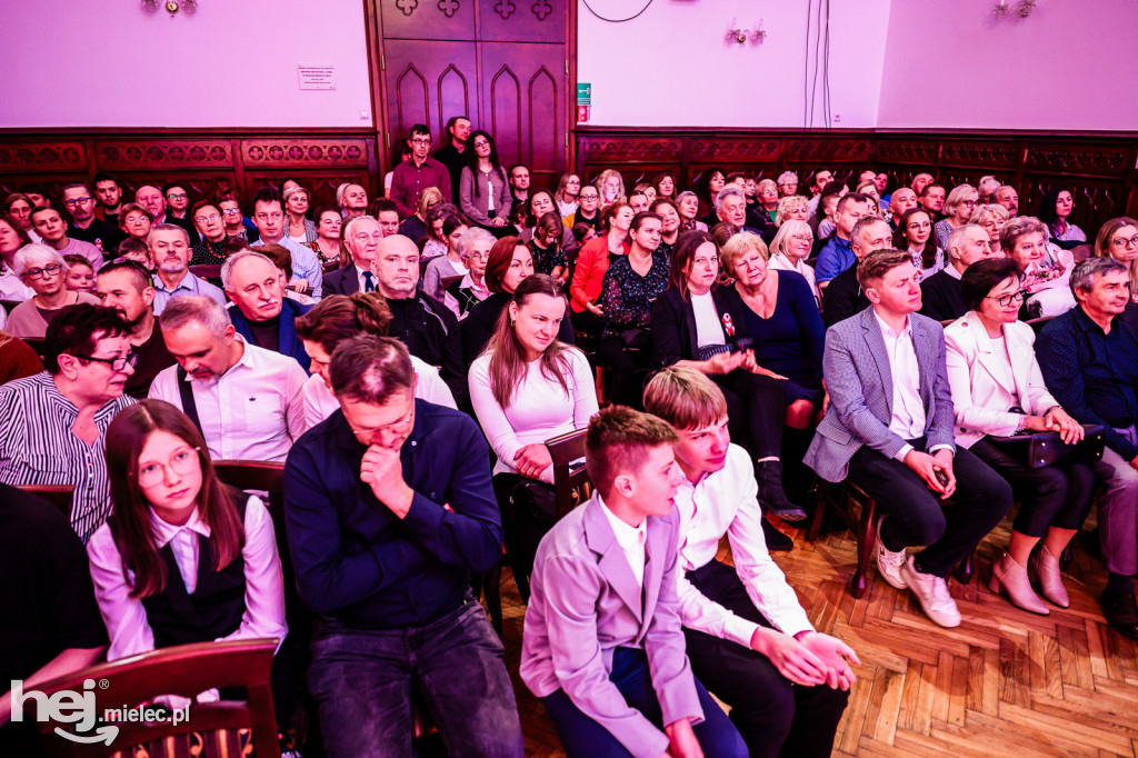 „Dźwięki pamięci” – koncert patriotyczny w mieleckiej Szkole Muzycznej