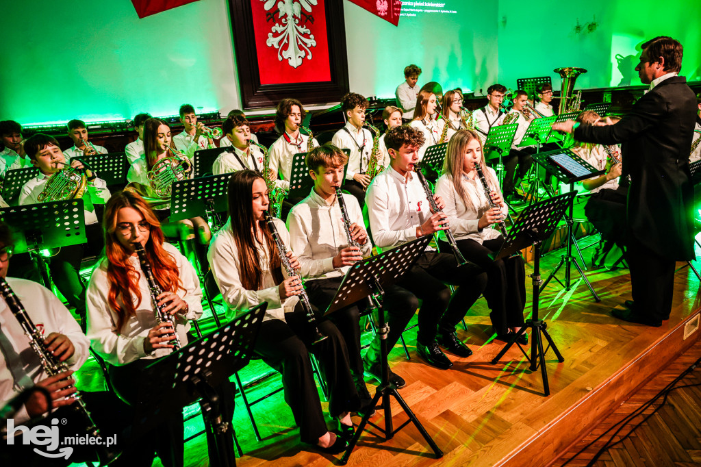 „Dźwięki pamięci” – koncert patriotyczny w mieleckiej Szkole Muzycznej