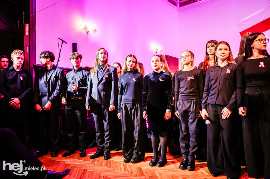 „Dźwięki pamięci” – koncert patriotyczny w mieleckiej Szkole Muzycznej
