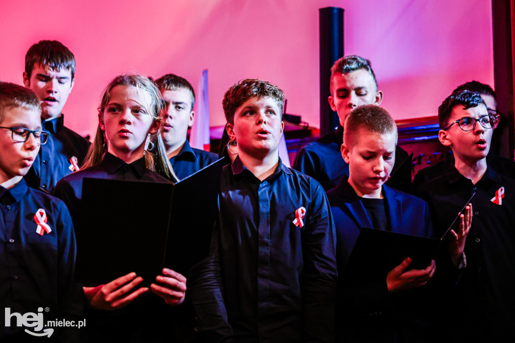„Dźwięki pamięci” – koncert patriotyczny w mieleckiej Szkole Muzycznej