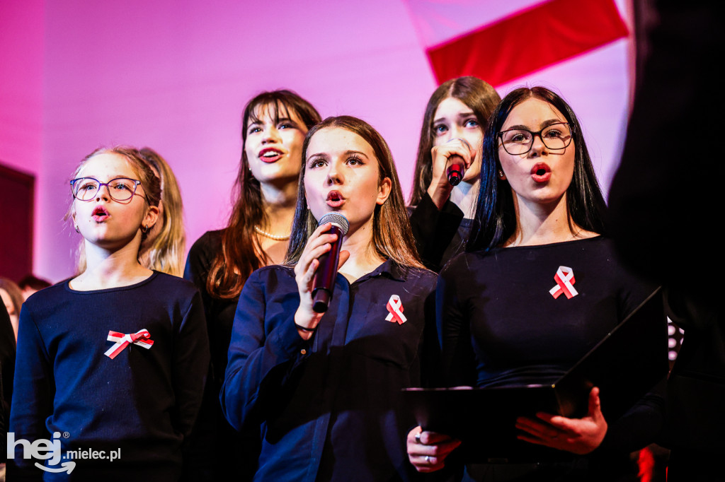 „Dźwięki pamięci” – koncert patriotyczny w mieleckiej Szkole Muzycznej