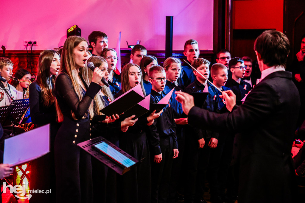 „Dźwięki pamięci” – koncert patriotyczny w mieleckiej Szkole Muzycznej