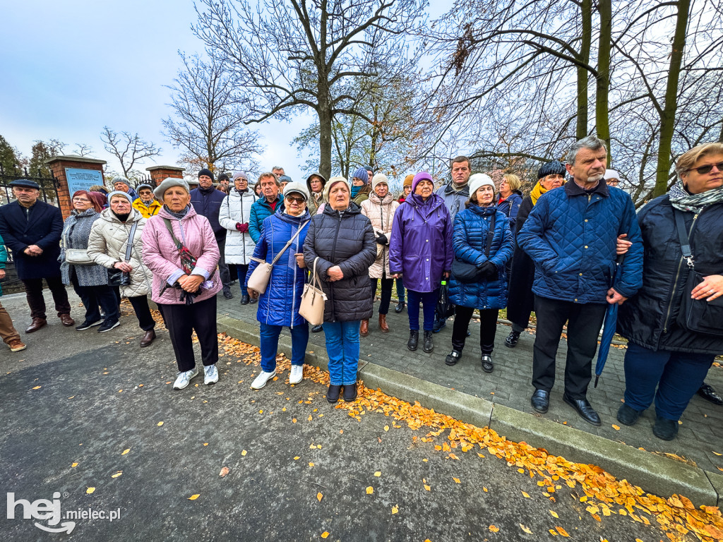 Historyczny spacer po Cmentarzu Parafialnym: Oni walczyli o wolność