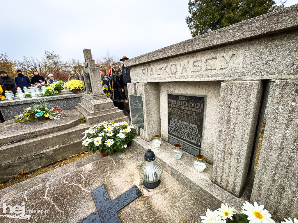 Historyczny spacer po Cmentarzu Parafialnym: Oni walczyli o wolność