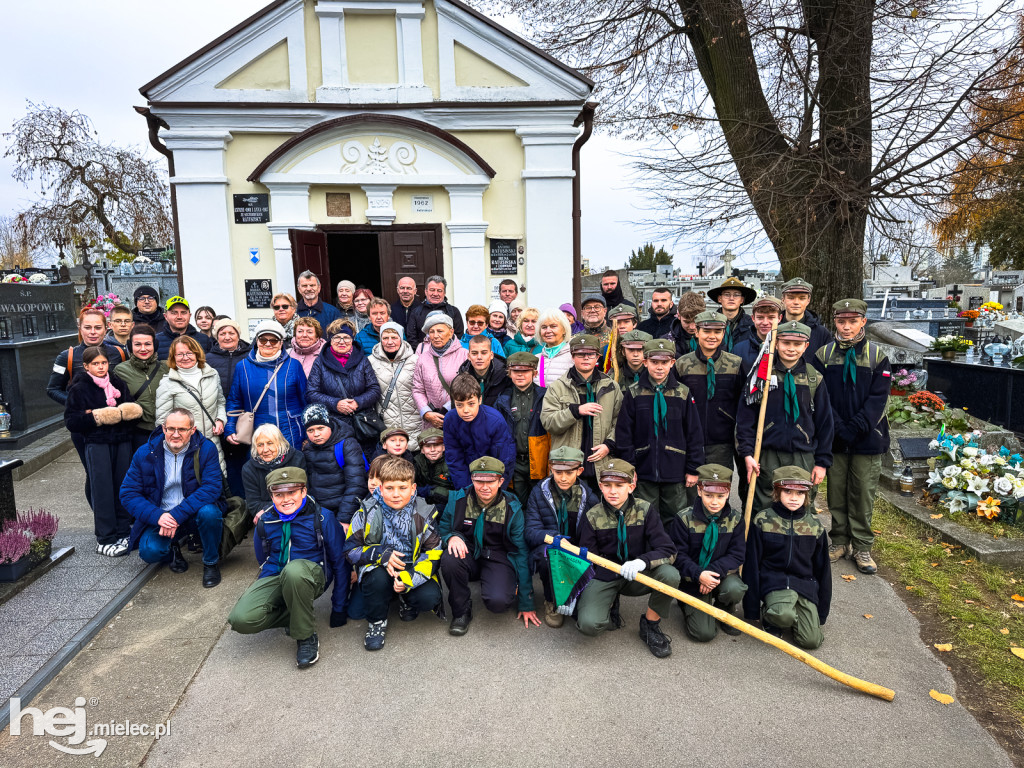 Historyczny spacer po Cmentarzu Parafialnym: Oni walczyli o wolność